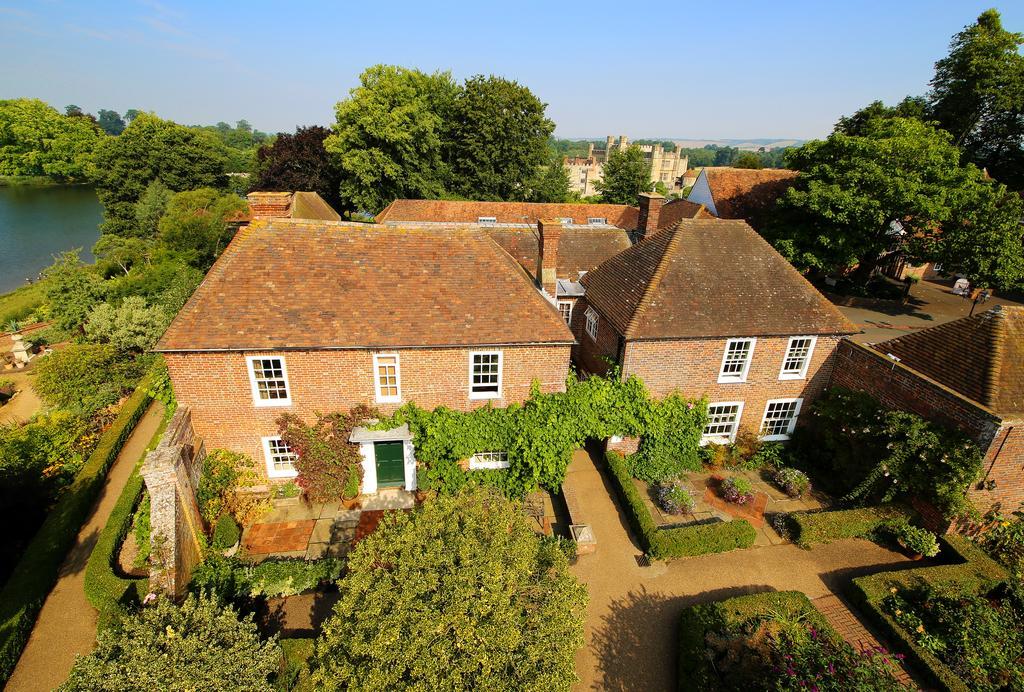 Leeds Castle Stable Courtyard Bed And Breakfast Maidstone Buitenkant foto